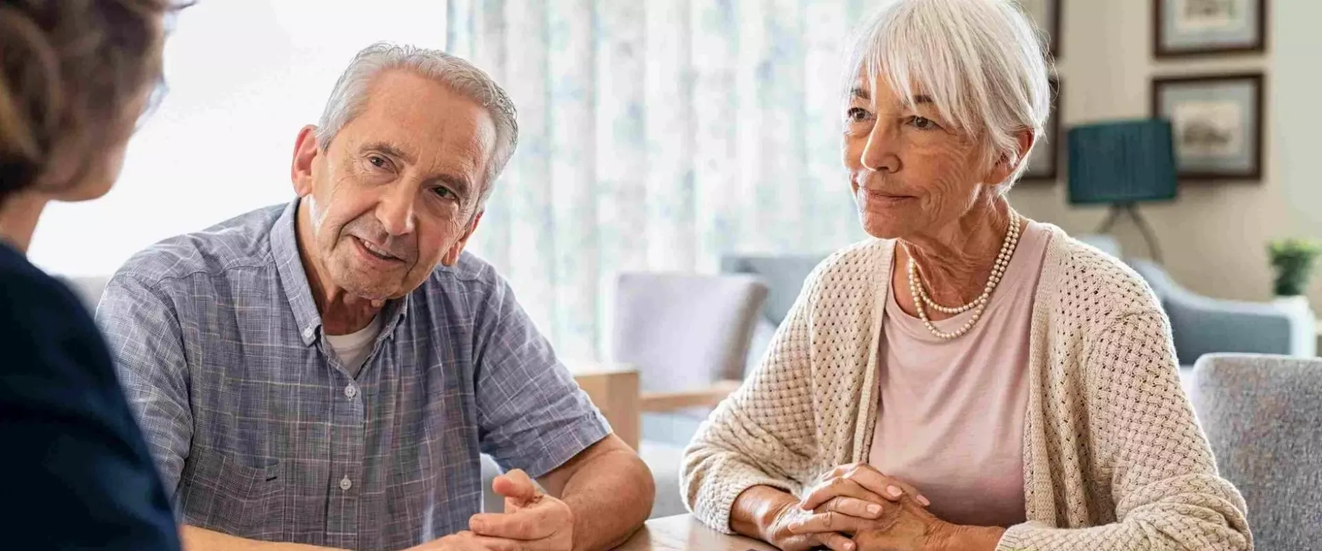 Bild Ehepaar lässt sich beraten